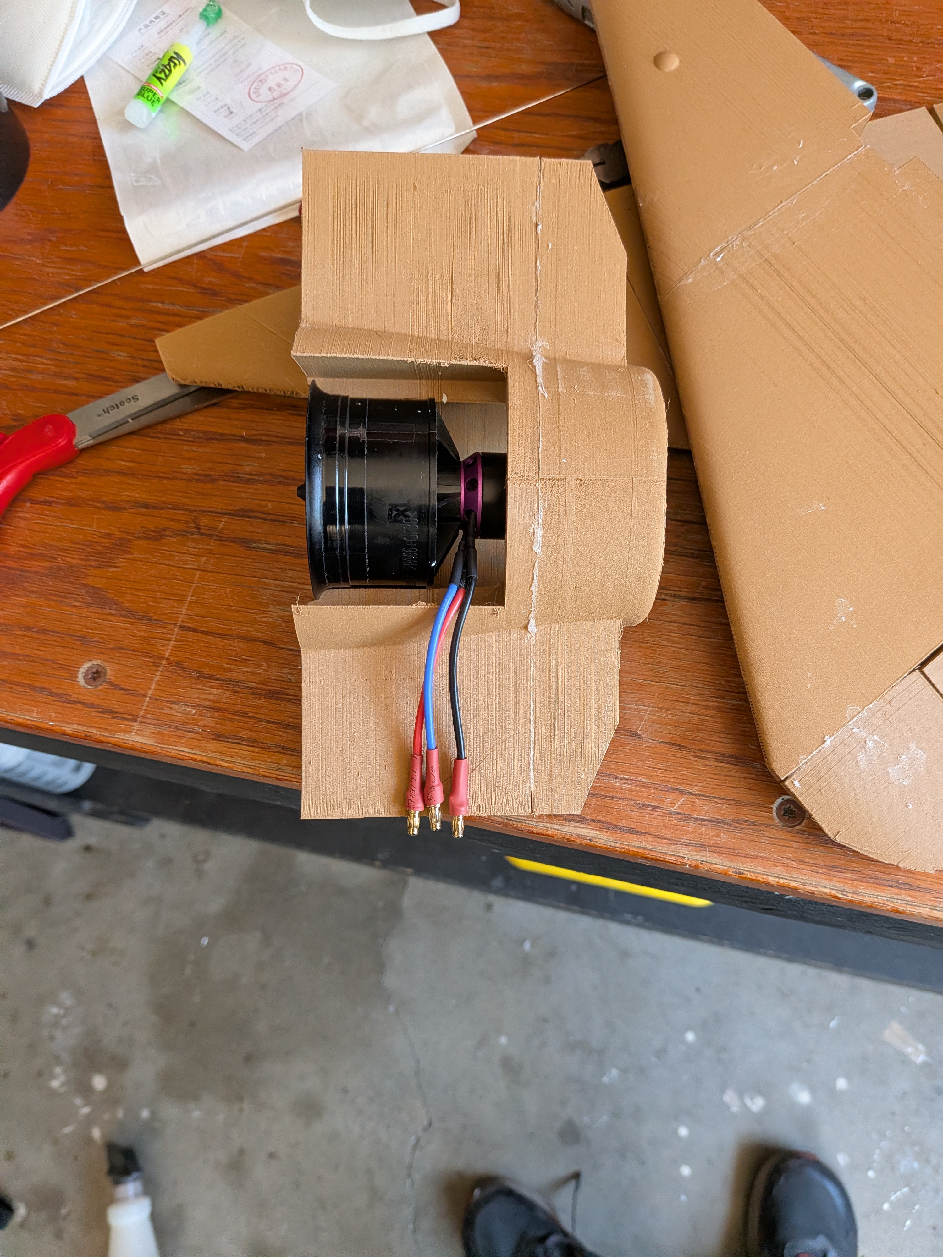 Assembly of the RC aircraft and electronics